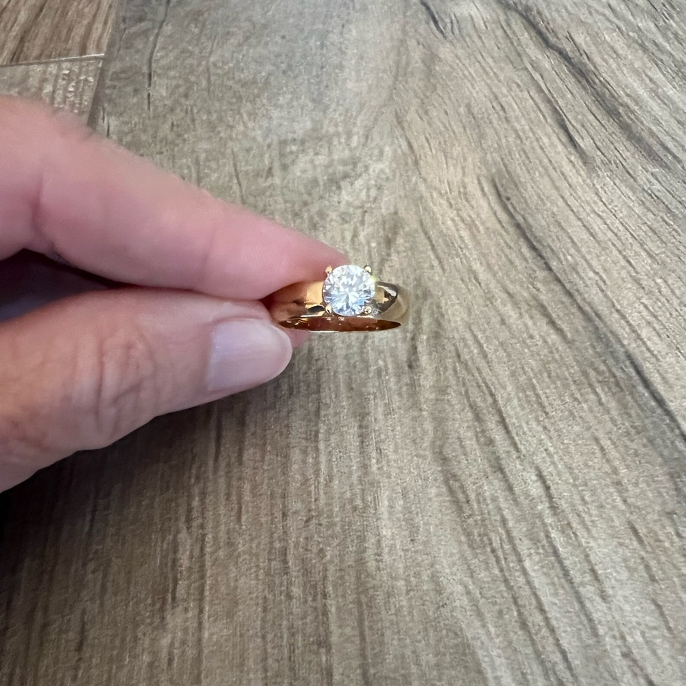 Round Solitaire Ring - image 1